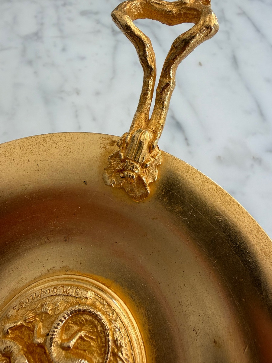 Jules MOIGNIEZ (1835-1894) Coupe à anses sur pied en bronze doré à décor naturaliste -photo-4