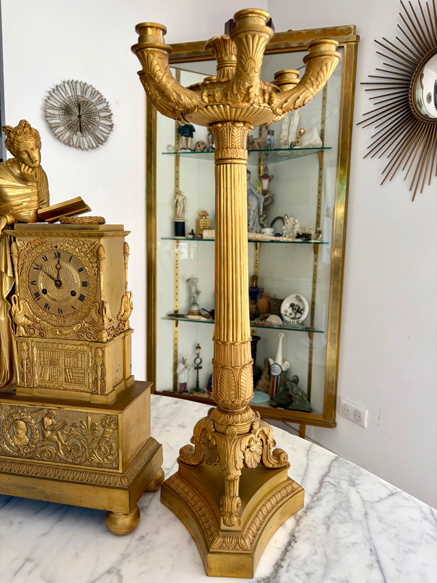 Garniture de cheminée d’époque Empire en bronze doré “La Liseuse”-photo-2