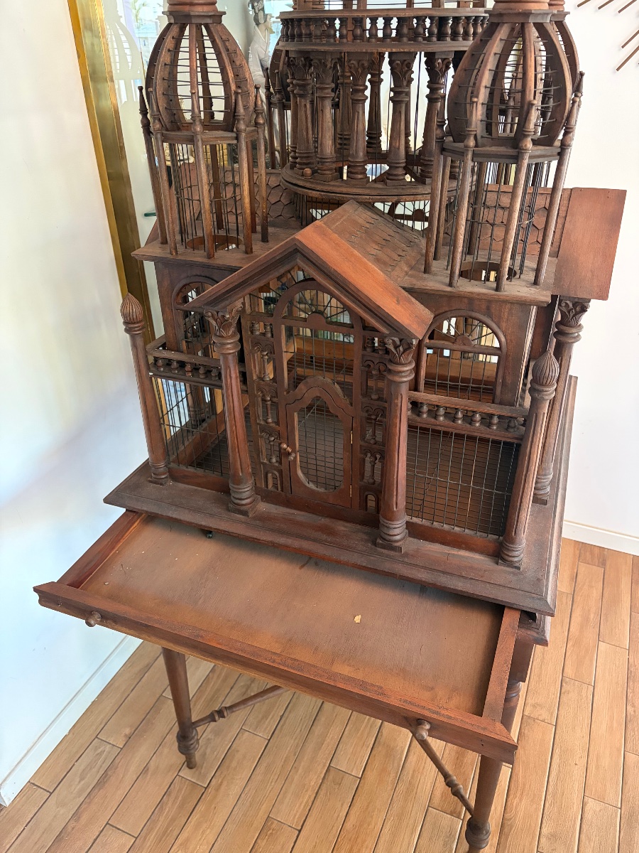 Large "cathedral-style" Birdcage Made Of Carved Wood-photo-3