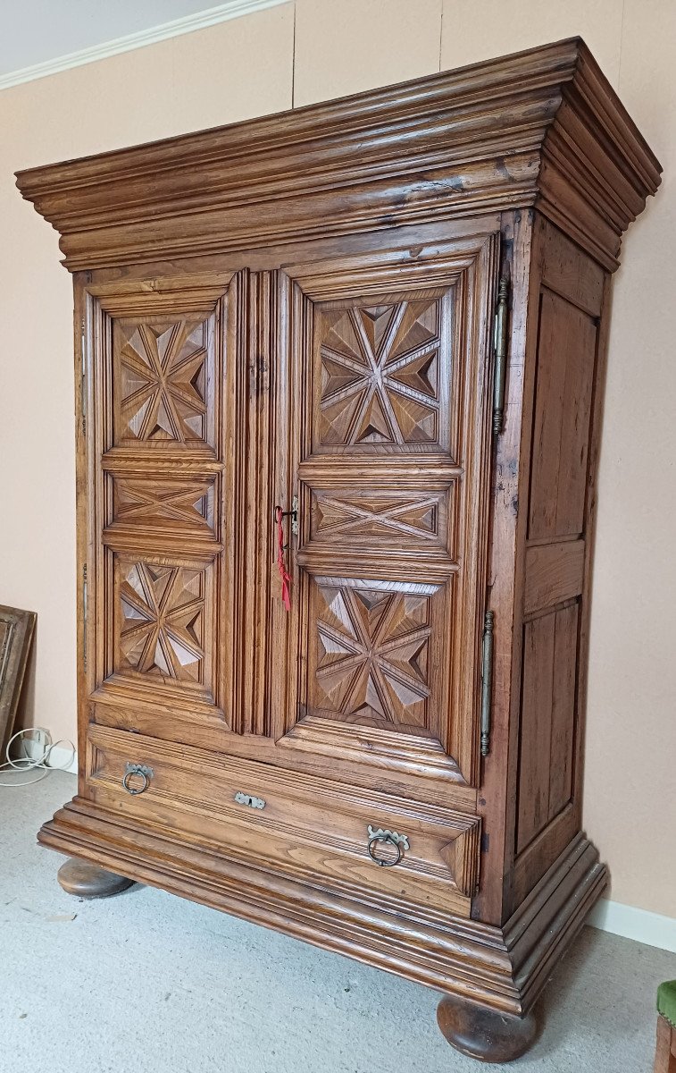 Louis XIII Wardrobe In Elm-photo-4