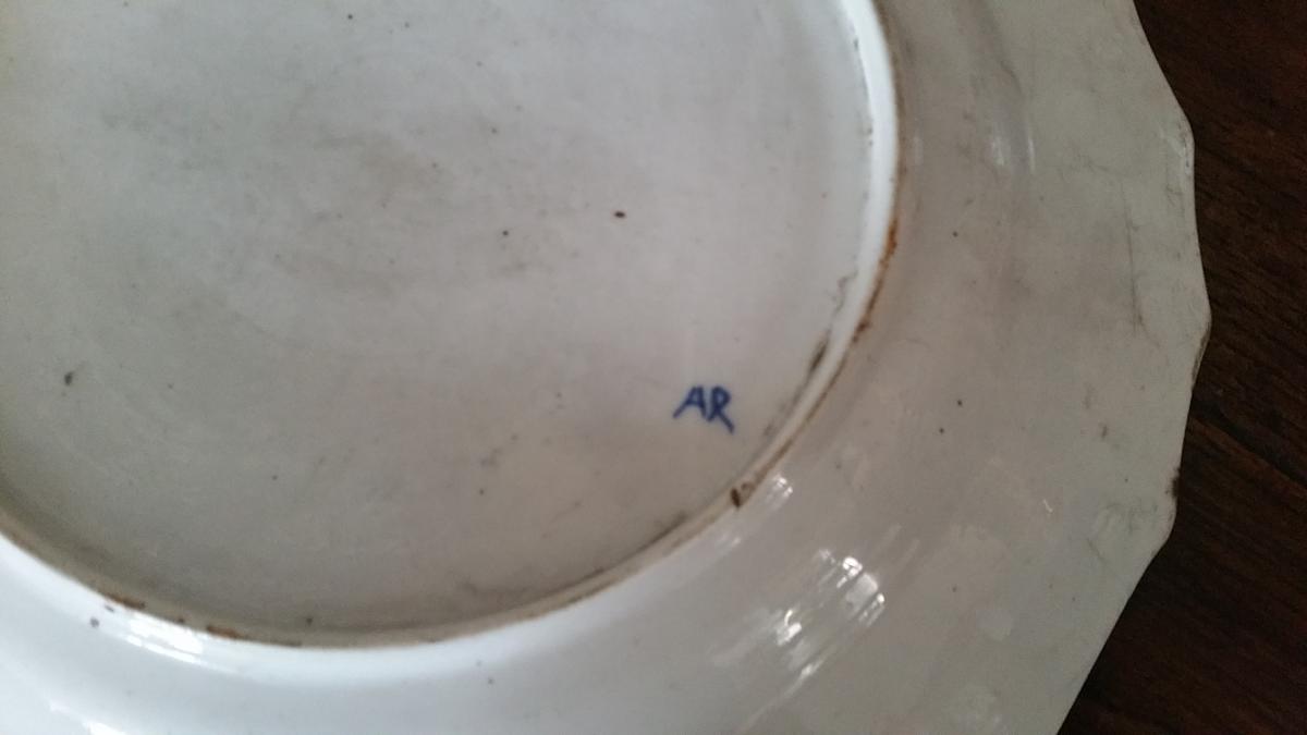 Arras : Plat en Porcelaine tendre -photo-4