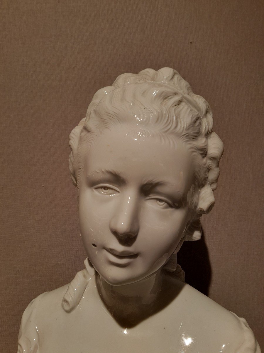 Porcelain Bust-photo-1