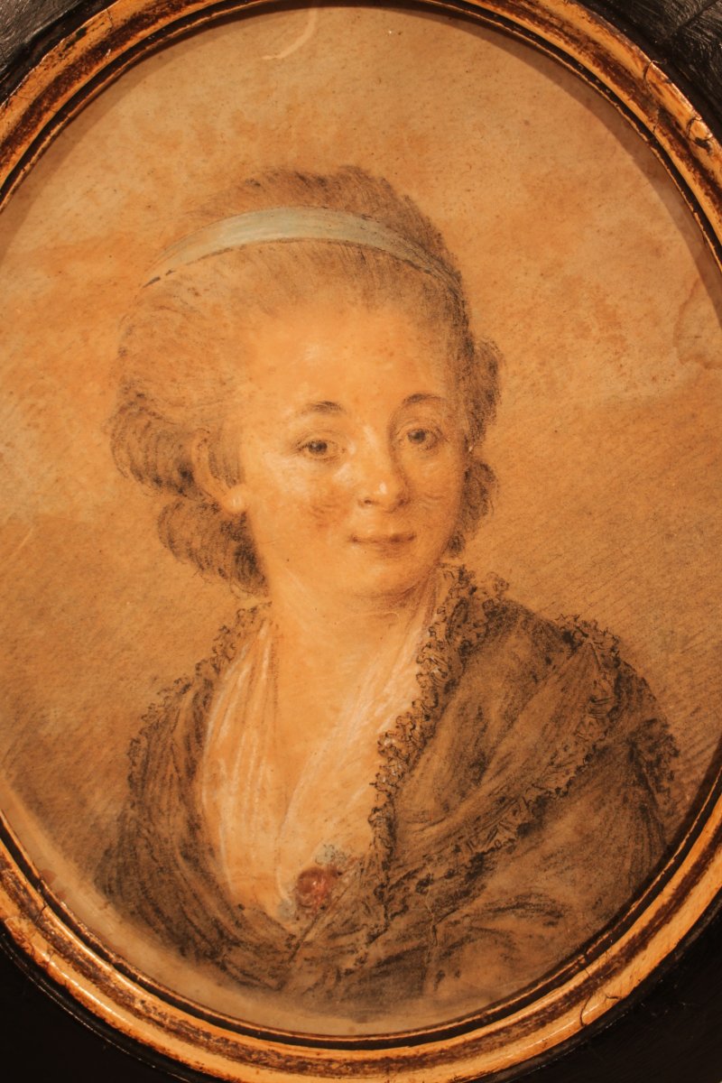 Portrait Of Woman 18th-photo-1