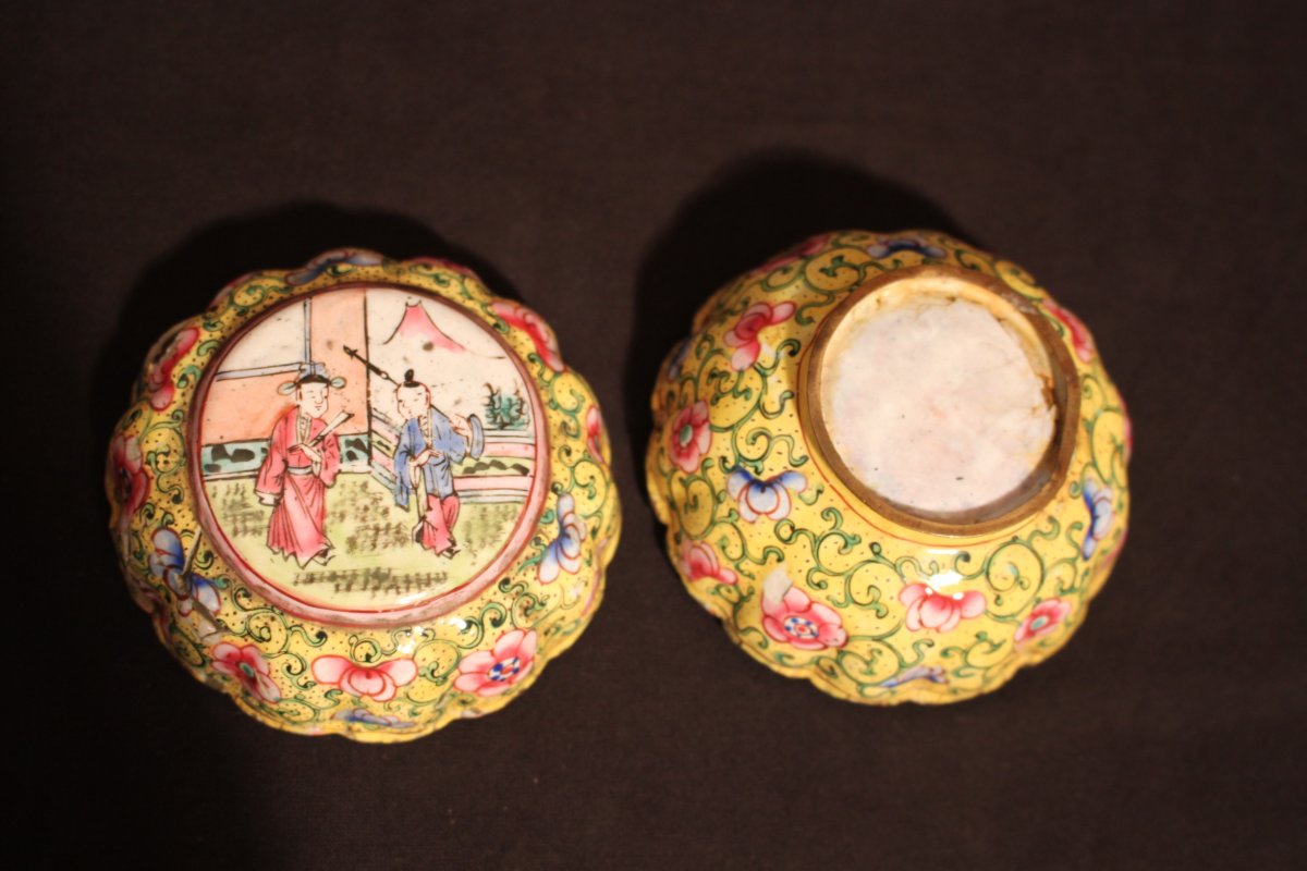 Pair Of Quadrilobed Enamel Boxes - 19th-photo-4