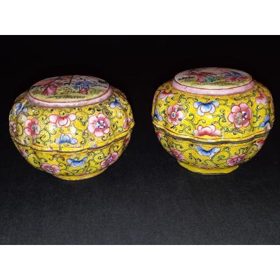 Pair Of Quadrilobed Enamel Boxes - 19th