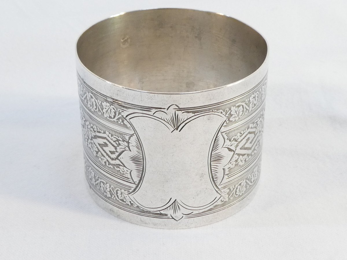 Pair Of Sterling Silver Napkin Rings Decorated With Vines-photo-2
