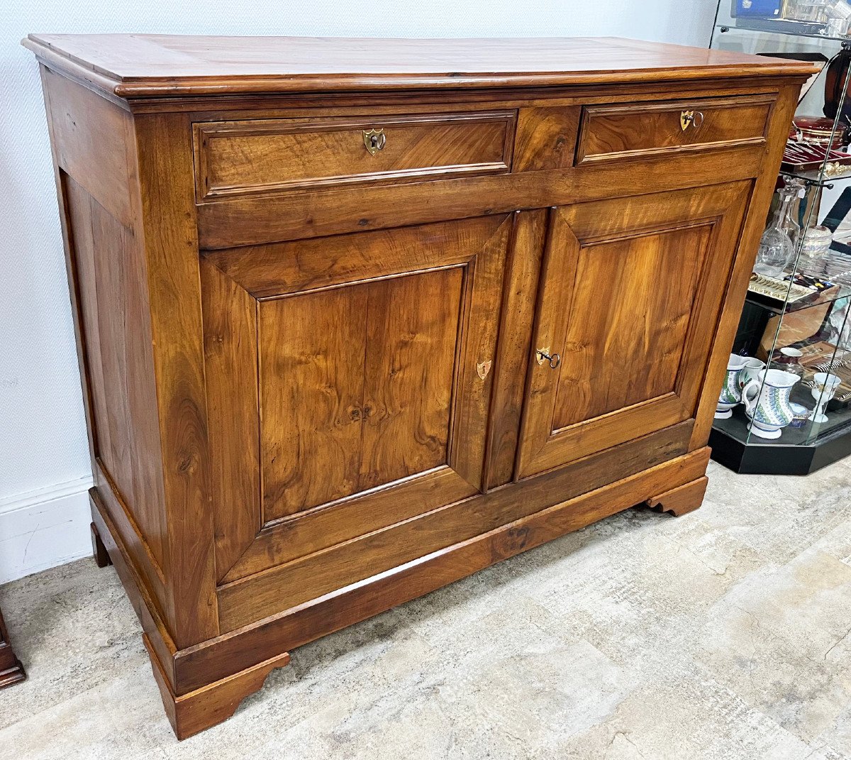 Buffet Louis Philippe En Noyer d'&eacute;poque 19eme