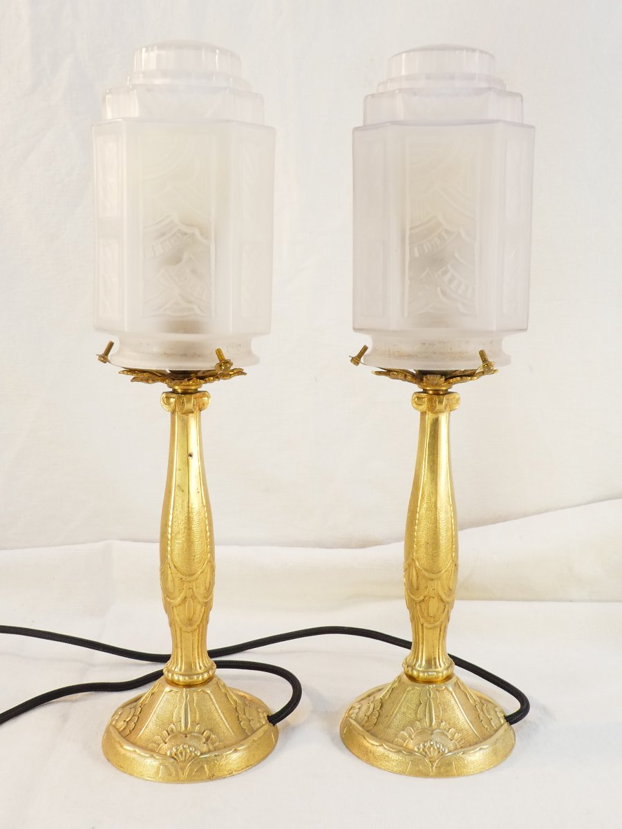 Paire de lampe ART DECO en bronze et verre moulé pressé-photo-2