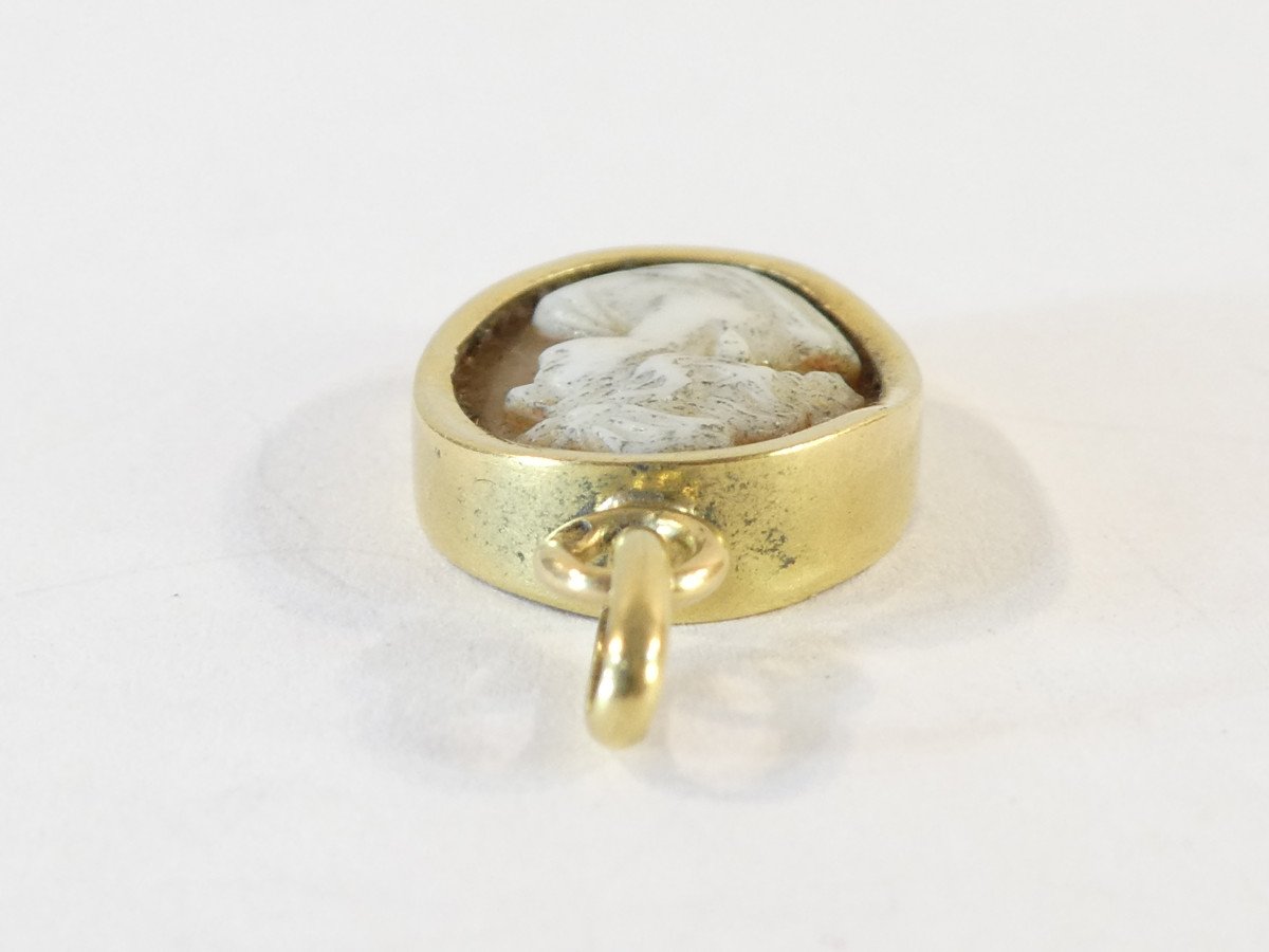 Pendentif En Or 18 Carat Camée De Jeune Femme -photo-3