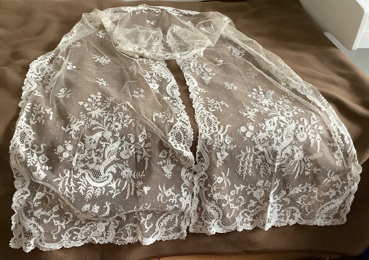 A 19th Century Brussels Lace Applique Scarf -photo-2