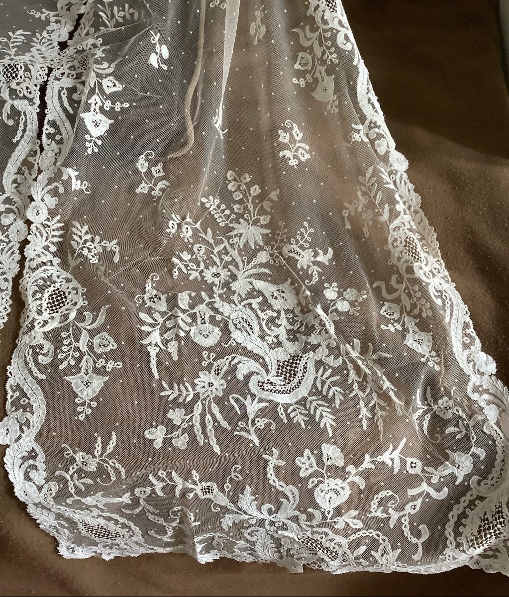 A 19th Century Brussels Lace Applique Scarf -photo-4