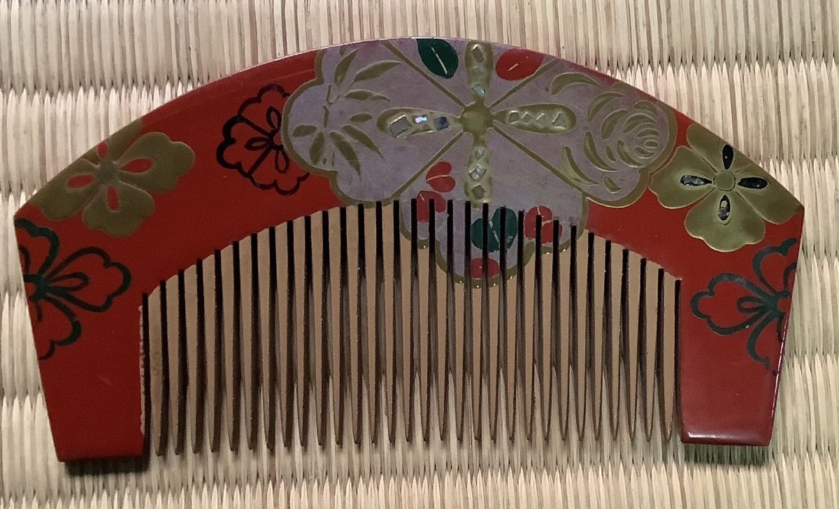 A Lacquered Comb 