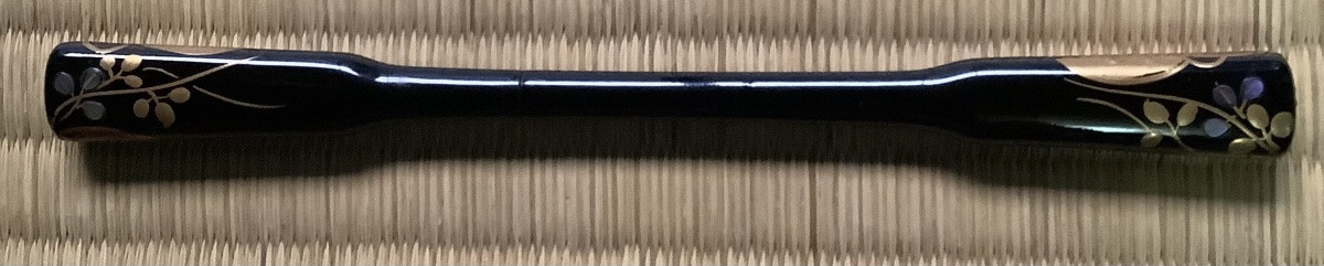 Lacquered Combs Inlaid With Mother-of-pearl-photo-2