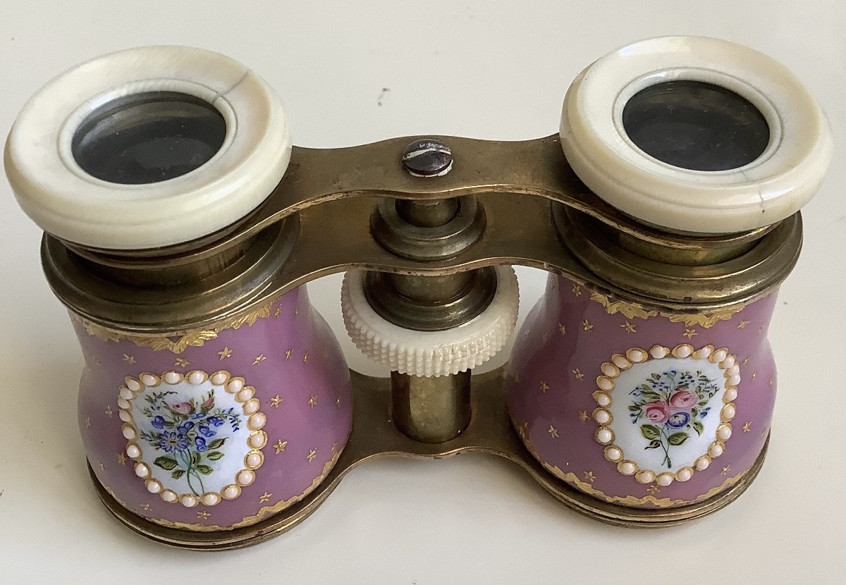 A Pair Of Enameled Theatre Binoculars -photo-2