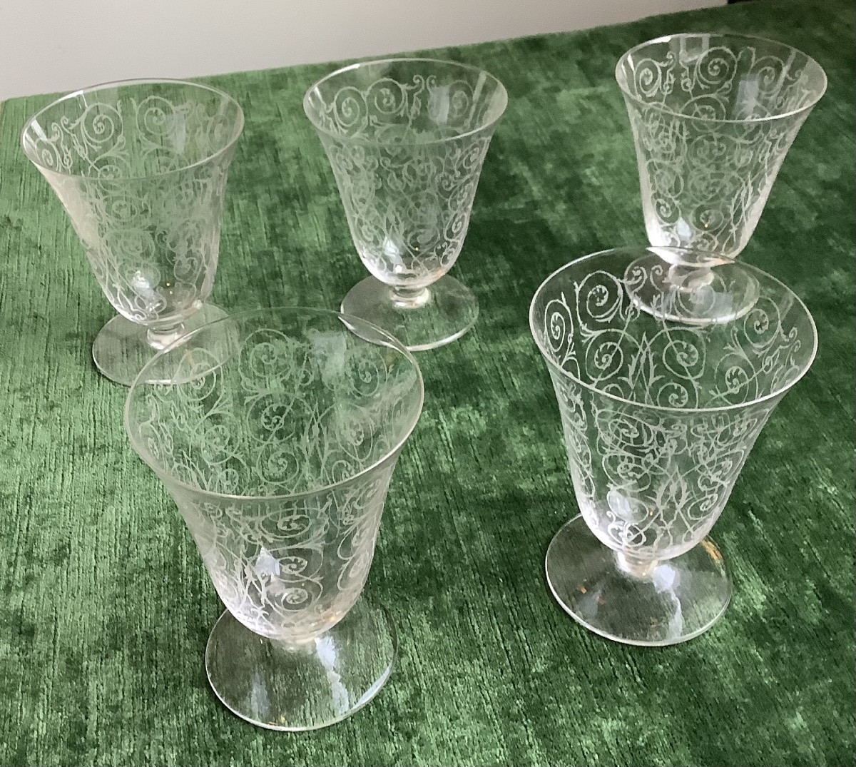 5 verres de vin cristal de Baccarat avec son pichet-photo-2