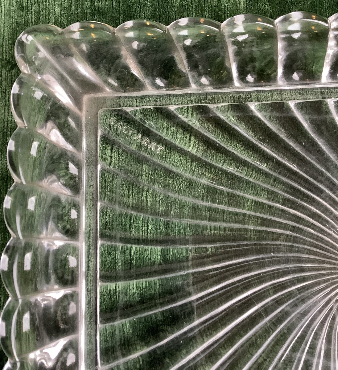 Une partie de service de liqueurs cristal de Baccarat avec son plateau-photo-2