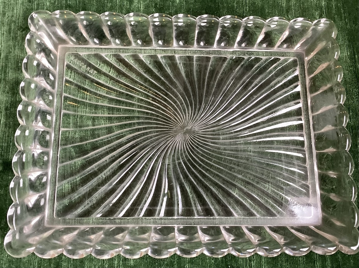 Une partie de service de liqueurs cristal de Baccarat avec son plateau-photo-3