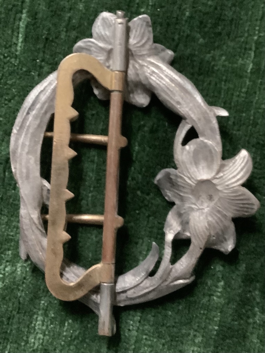 Belt Buckle From The 1900s-photo-4