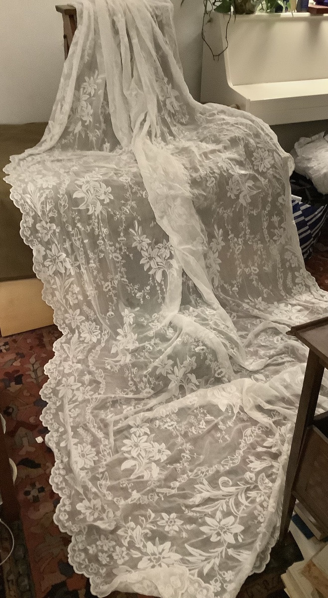 A Pair Of Cornely Lace Curtains-photo-2