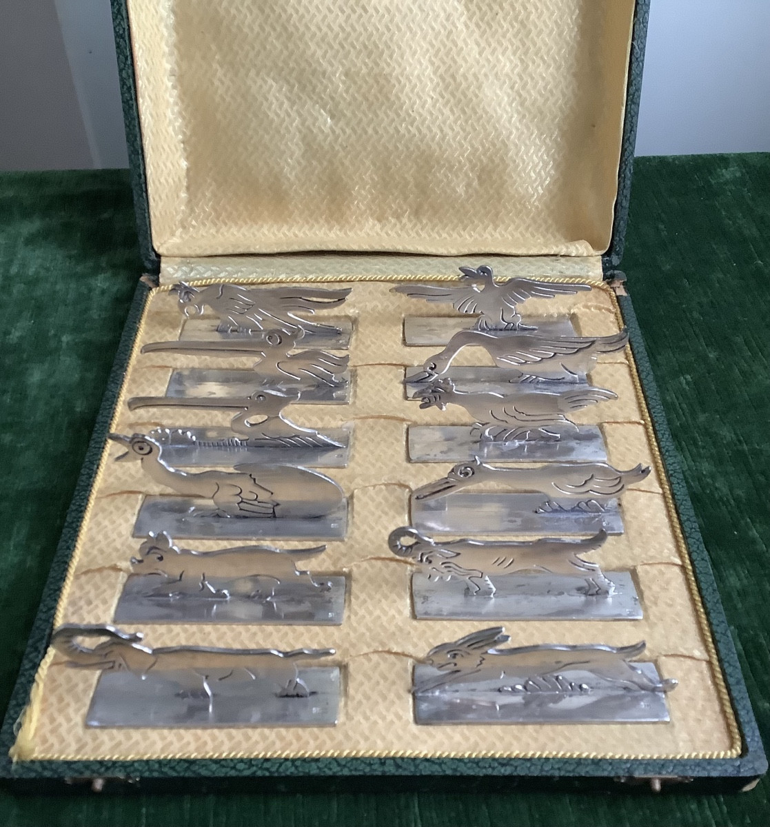 Coffret de 12 porte couteau dans le goût de Banjamin Rabier