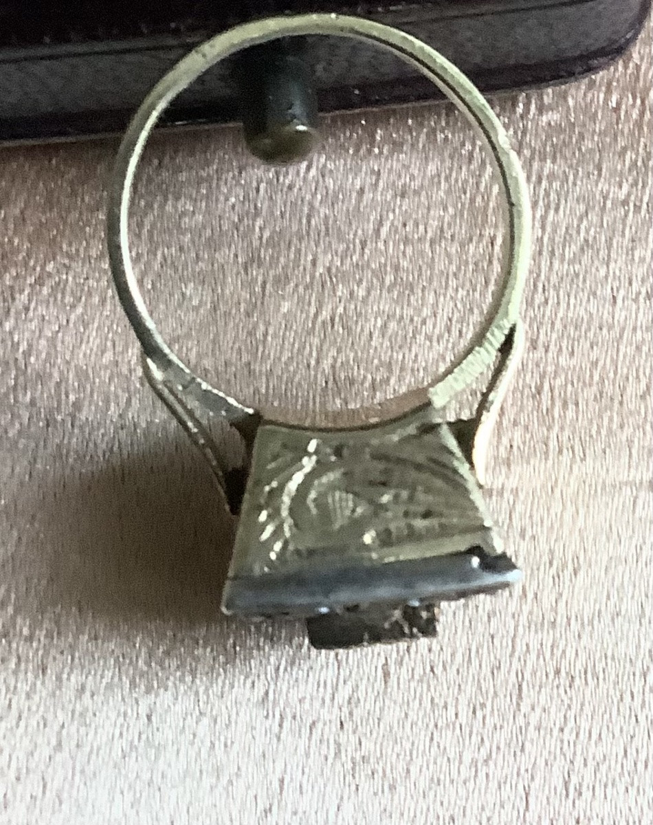 Bague - ancienne à secret en or et argent  d’une émeraude ornée de diamants en rose-photo-5