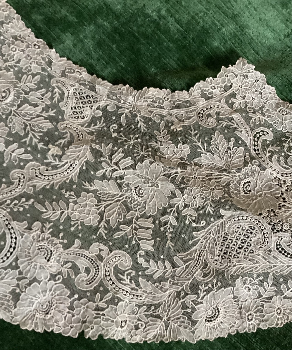 Une feuille d’éventails de dentelle à aiguille n 19 em siècle -photo-2