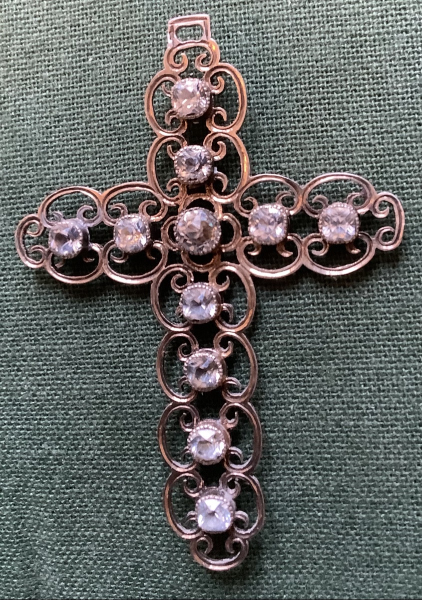 Croix ornés de strass