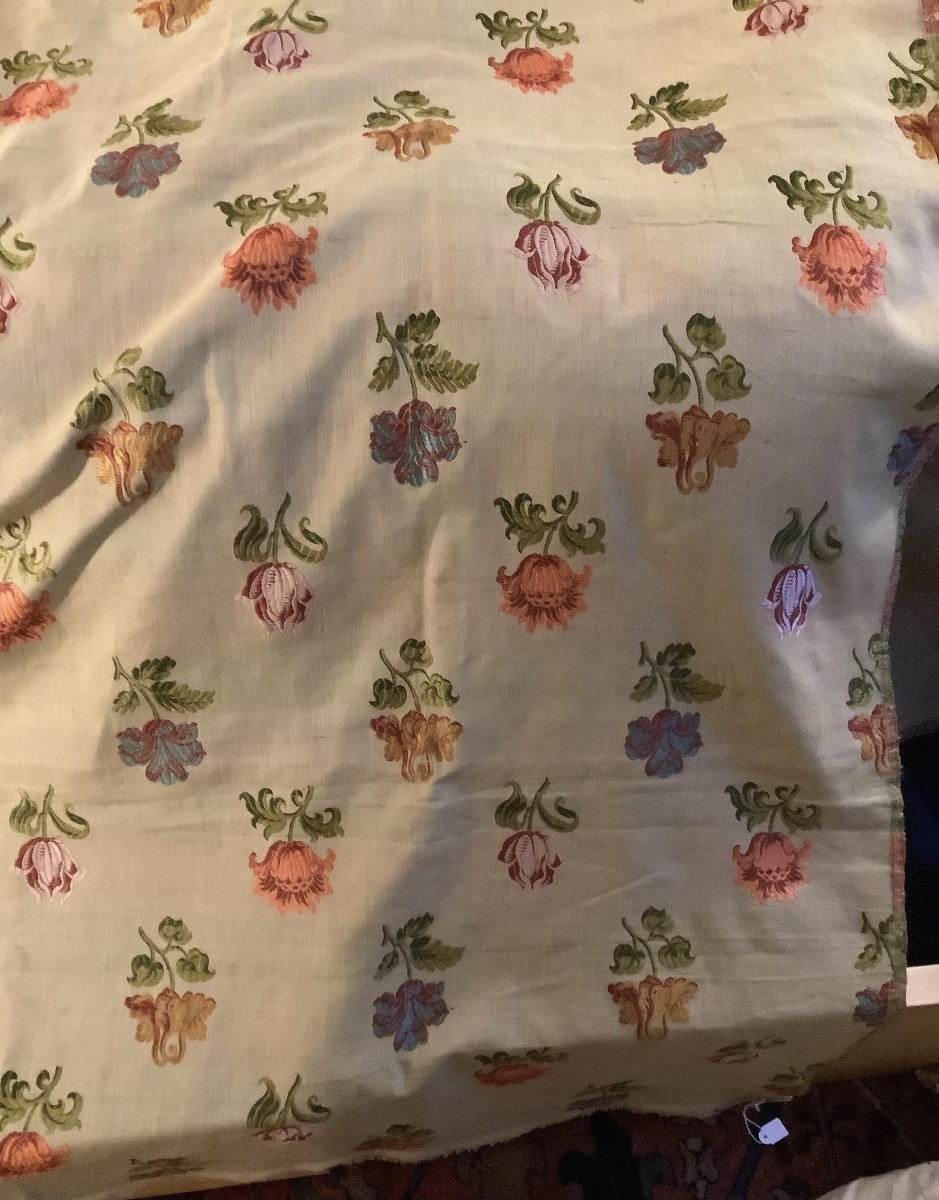 Silk Fabric Decorated With Flowers-photo-3