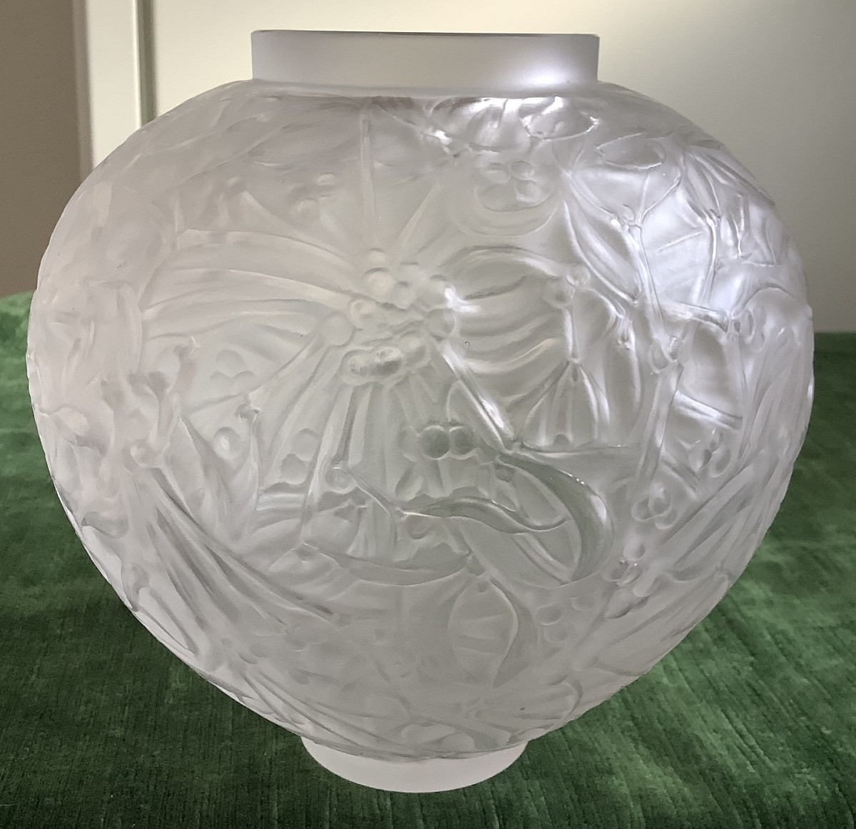 Vase By Renè Lalique Model Gui
