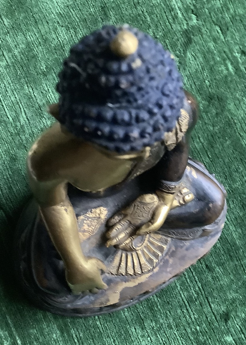 Tibetan Buddha Statuette In Bronze-photo-3