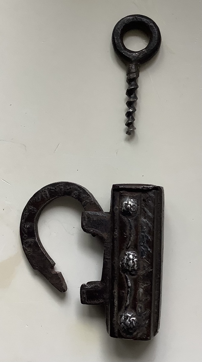Padlock And Key With Silver Inlay, Featuring A Wrought-iron Screw Mechanism-photo-4