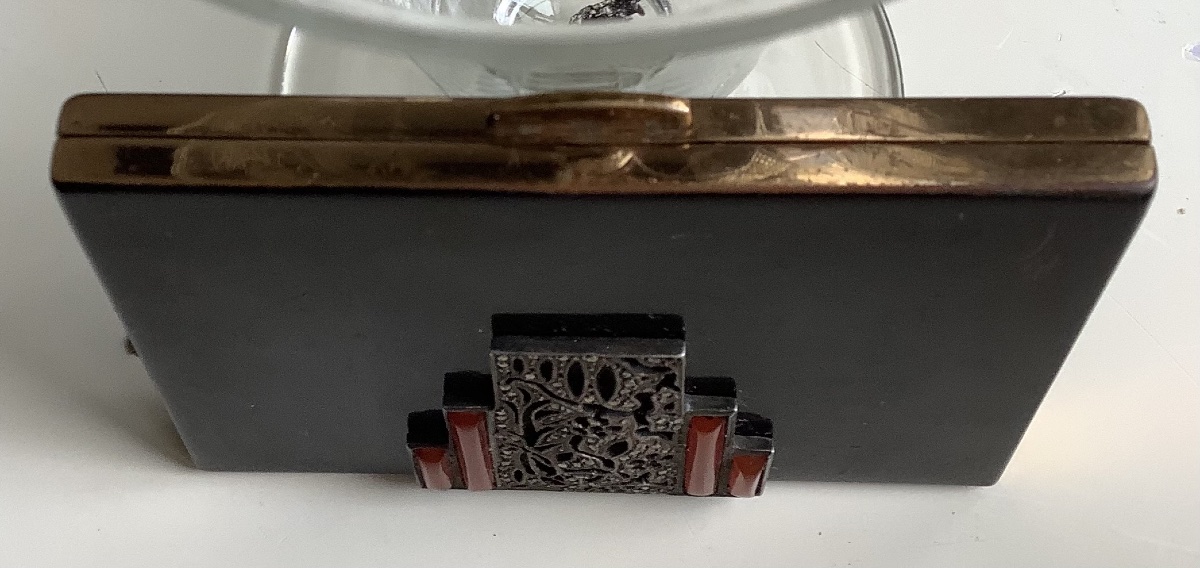 Lacquered Powder Compact With 1930s-style Decoration-photo-2