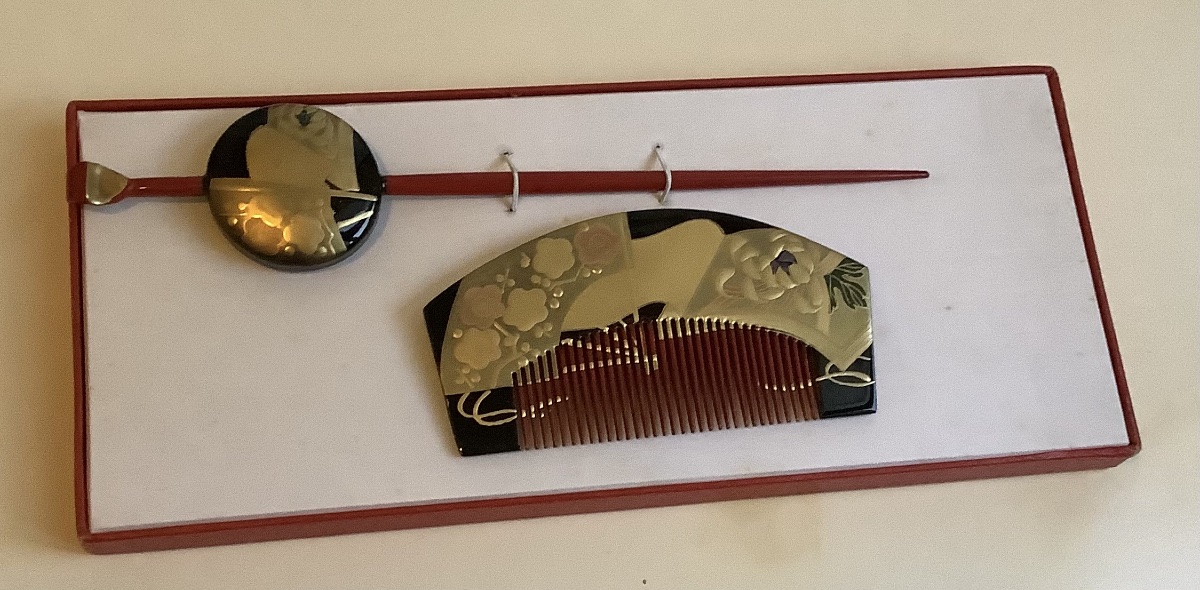 Modern Japan Est Wooden Comb-photo-2