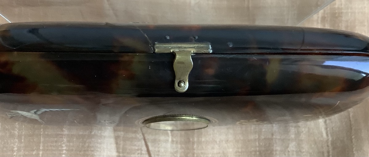 Cigarette Case Decorated With Flowers And A Bird, Made Of Silver-plated Mother-of-pearl, With A Wind-up Watch-photo-2