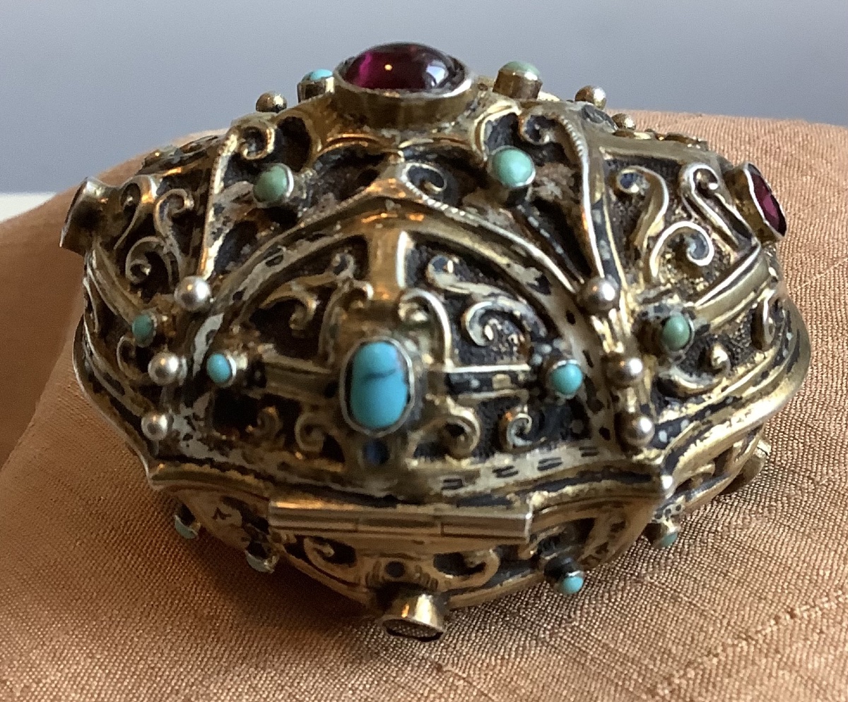 Vermeil Box With Garnet And Turquoise Design-photo-2