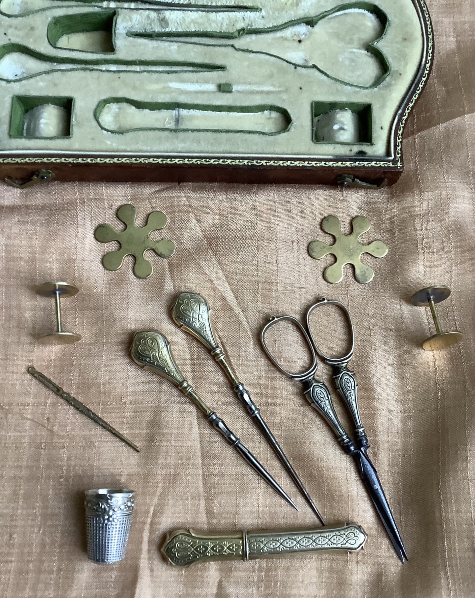 Coffret nécessaire de couture  en vermeil  XIX em siècle -photo-3