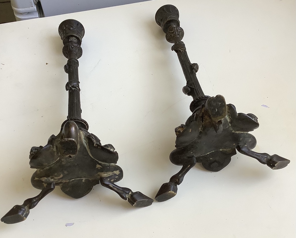 Une paire de chandelier en bronze pieds tripodes-photo-4