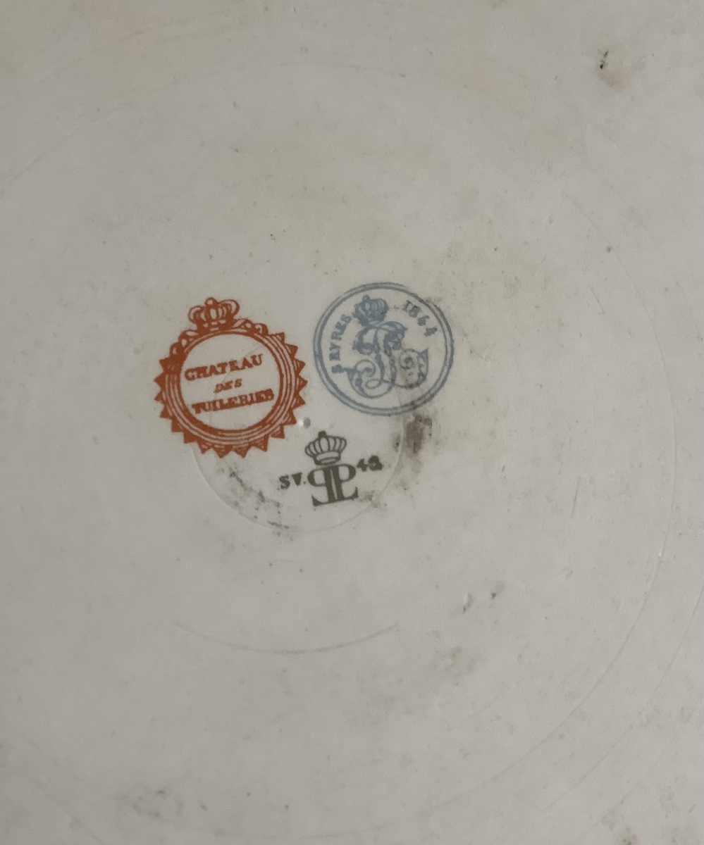 A Sèvres Porcelain Plate Decorated With Two Children-photo-3