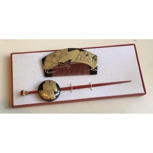 Peigné japonais modern en bois laquès