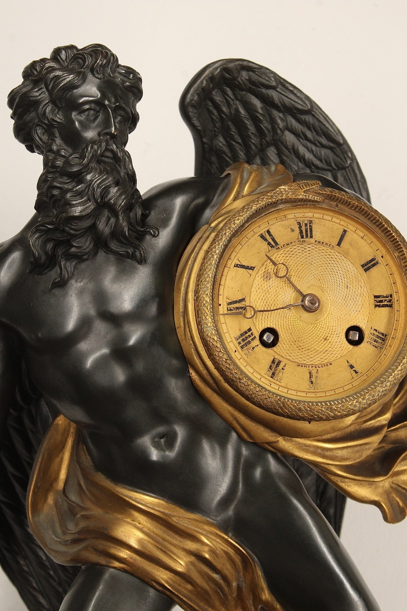 Pendule Bronze doré et patiné - Chronos père du temps - Style empire époque Napoléon III-photo-3