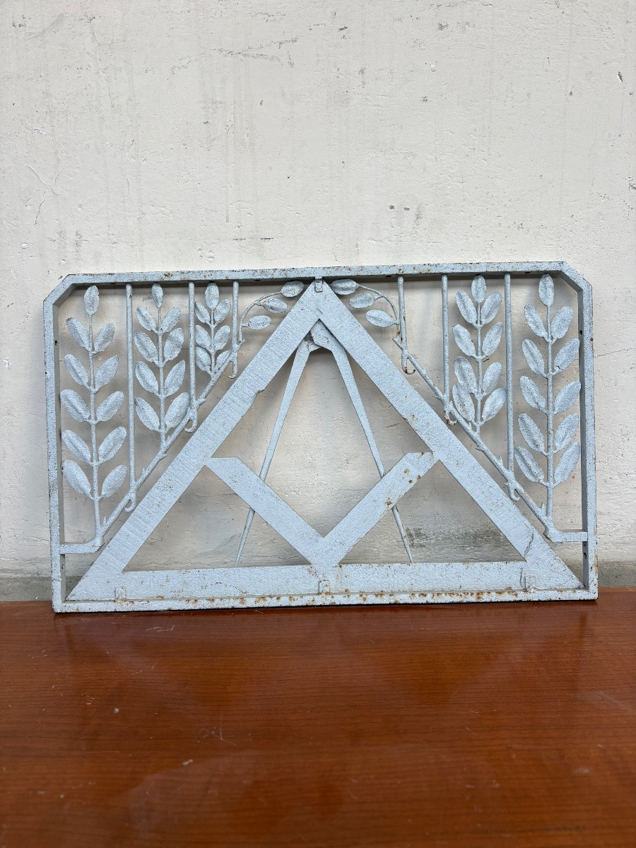 Panneau en fer forgé et fonte à décor symbolique maçonnique, début XXe siècle.-photo-5