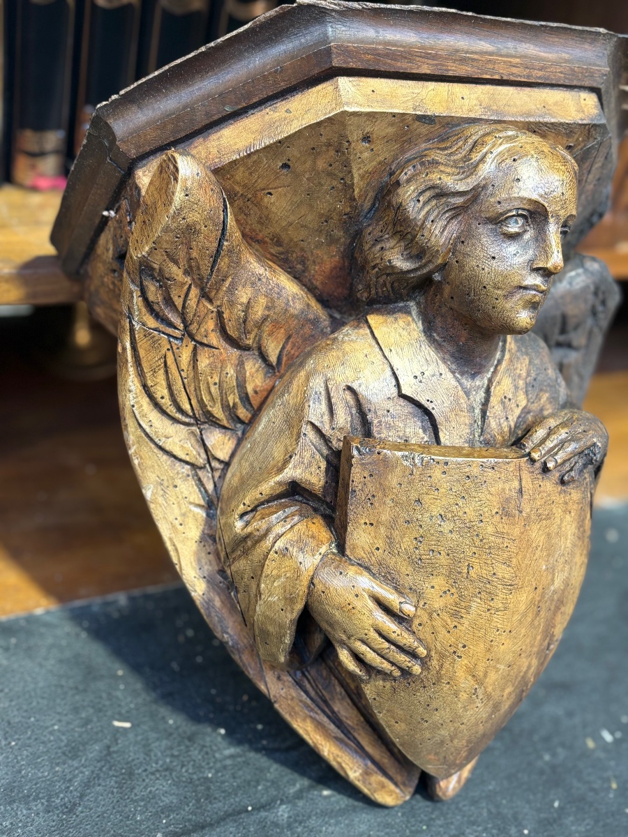 Carved Wooden Heraldic Angel-photo-2