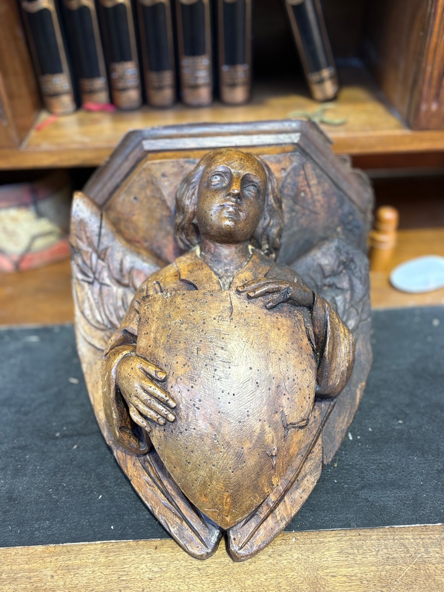 Carved Wooden Heraldic Angel-photo-6