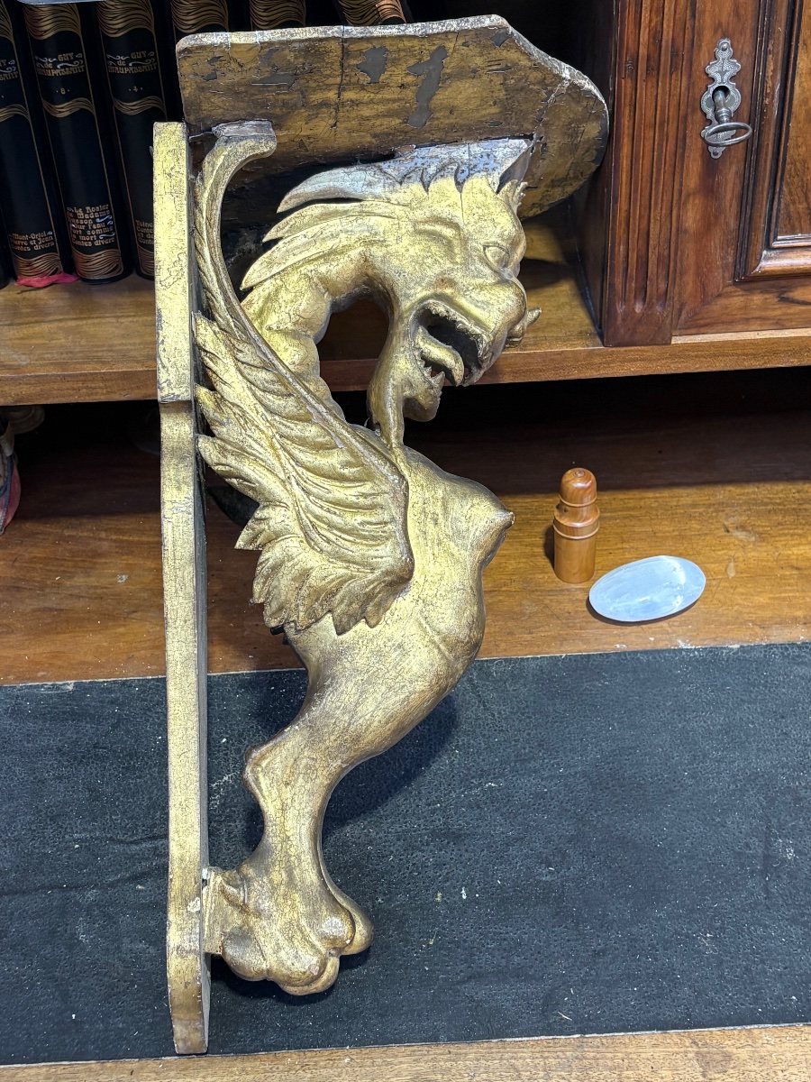 Wall Console With A Winged Dragon – Neo-gothic Style, 19th Century -photo-1