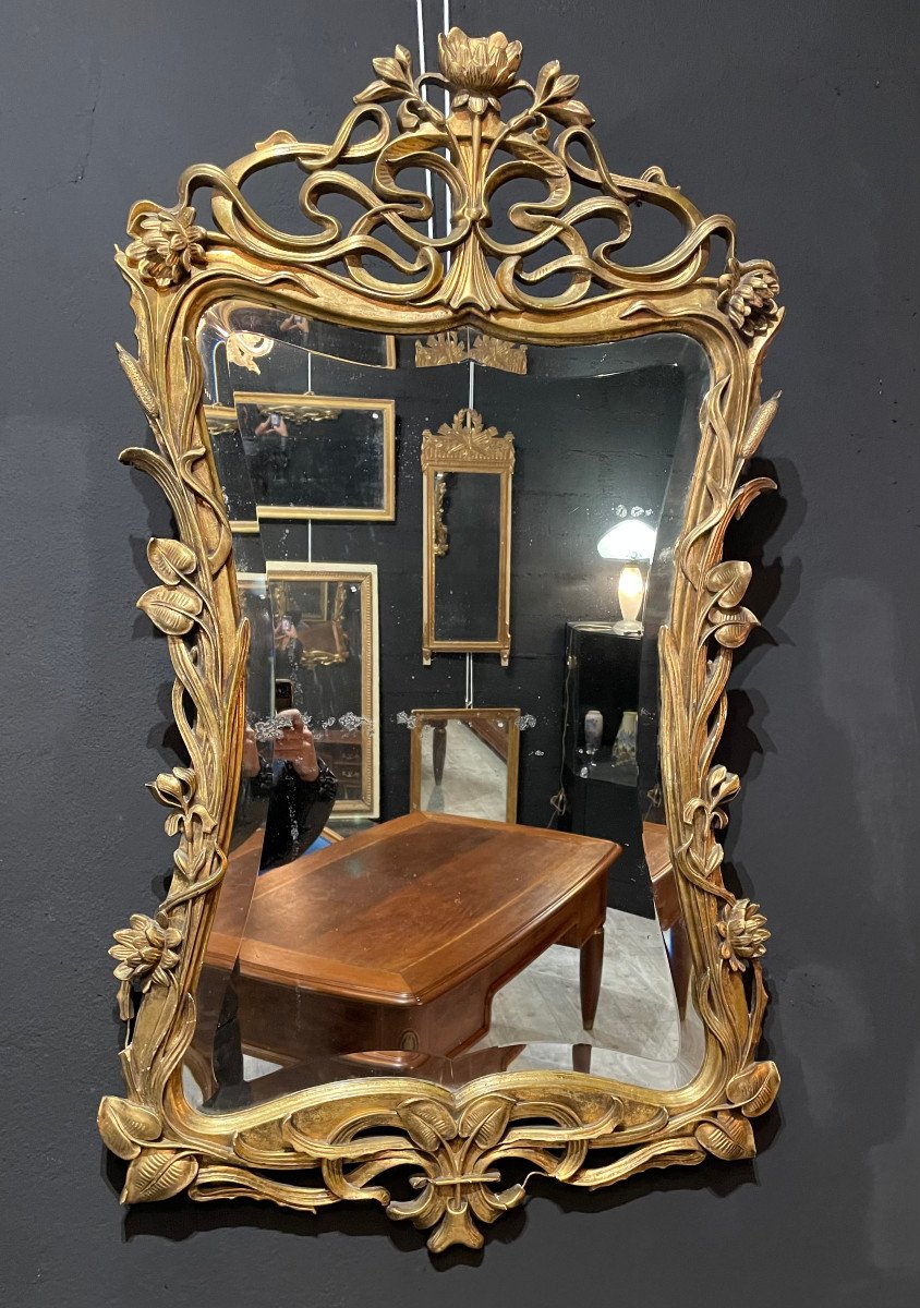 Grand Miroir Art Nouveau Aux Nénuphars et Iris En Bois Et Stuc Doré Ecole De Nancy