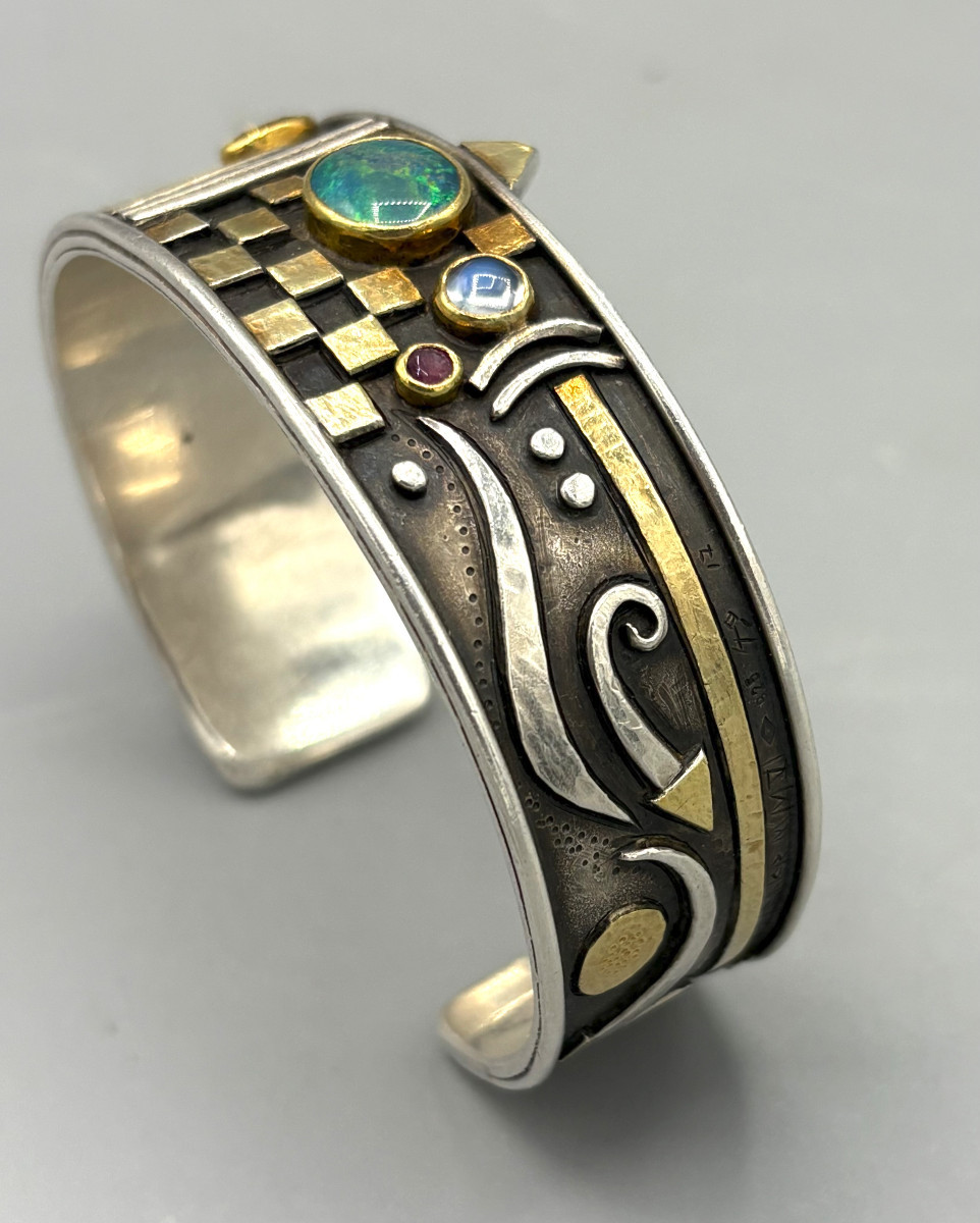 Bracelet Manchette Linda Ladurner en Argent, Or et Pierres-photo-3