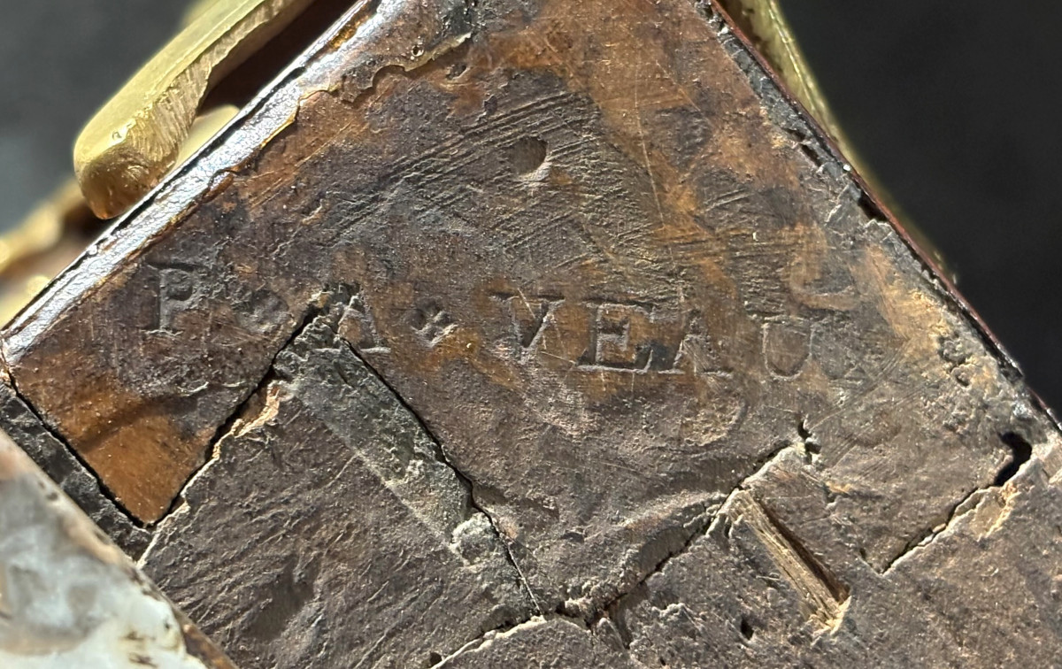 Pierre-Antoine Veaux Commode Tombeau d'époque Louis XV estampillée XVIIIe-photo-8