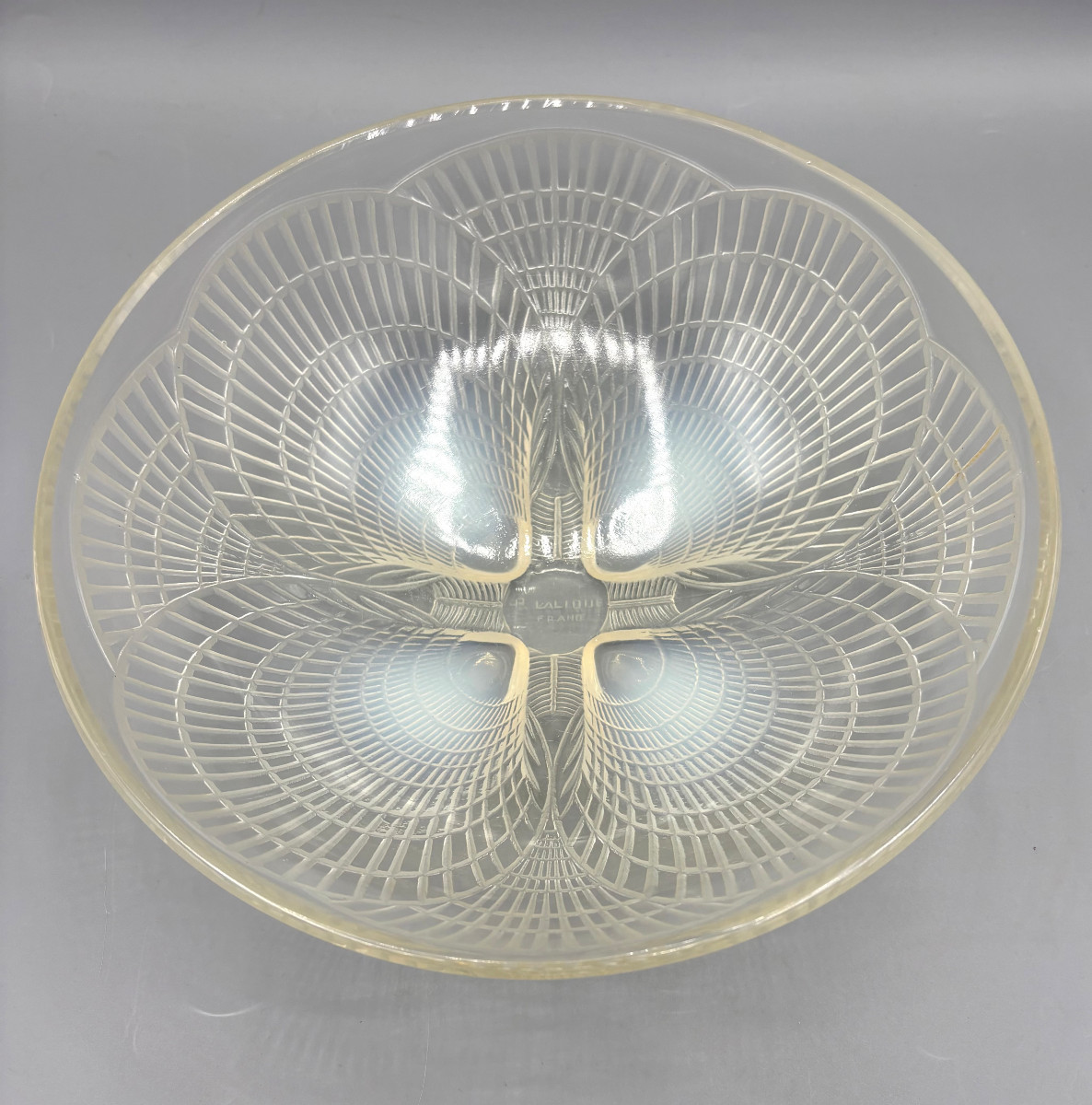 Art Deco Bowl "shells No. 1" By René Lalique, Opalescent Glass