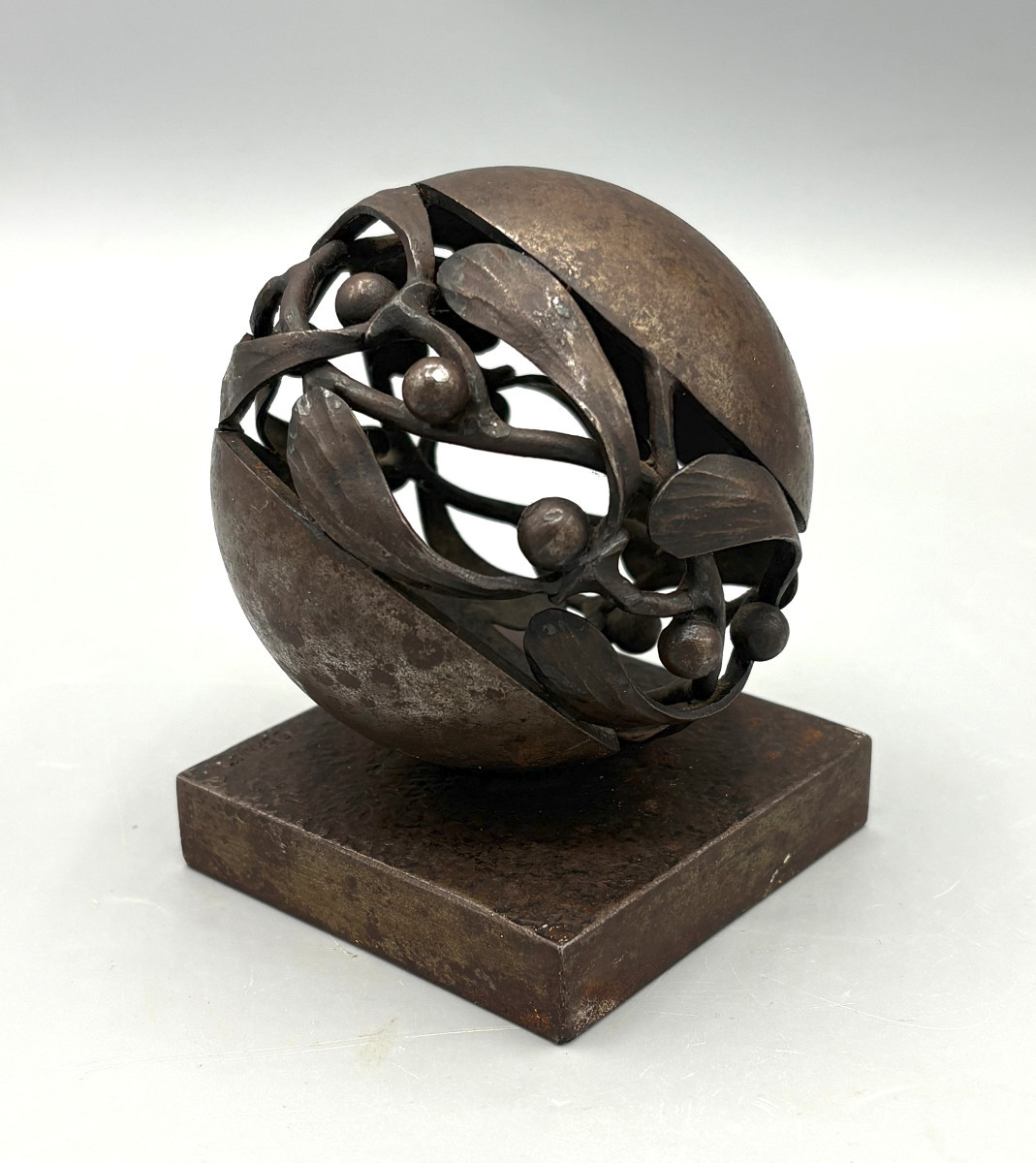 Presse Papier Art Déco Edgar Brandt "Boule de Gui"-photo-2