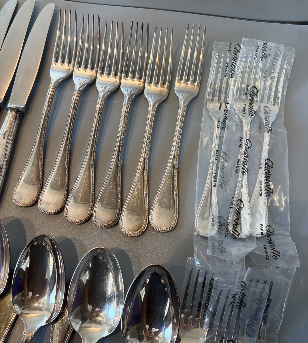 Christofle 56-piece Silver-plated Flatware Set, Pearl Pattern-photo-1